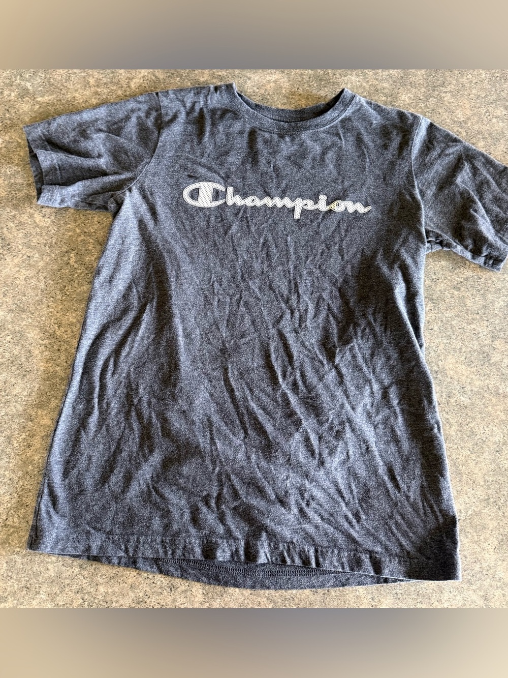 🎀3/$25🎀 Youth XL Gray Champion tshirt